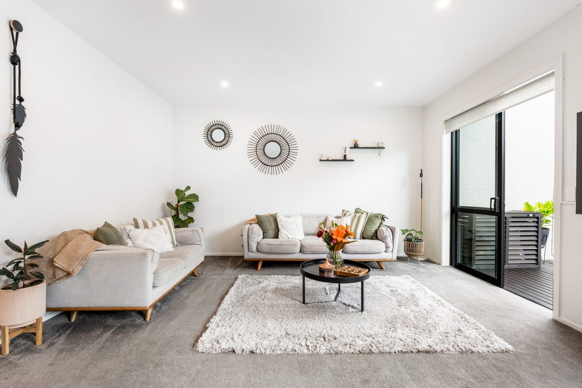 296 Jack Lachlan Drive, Beachlands, Auckland - Carousel 2