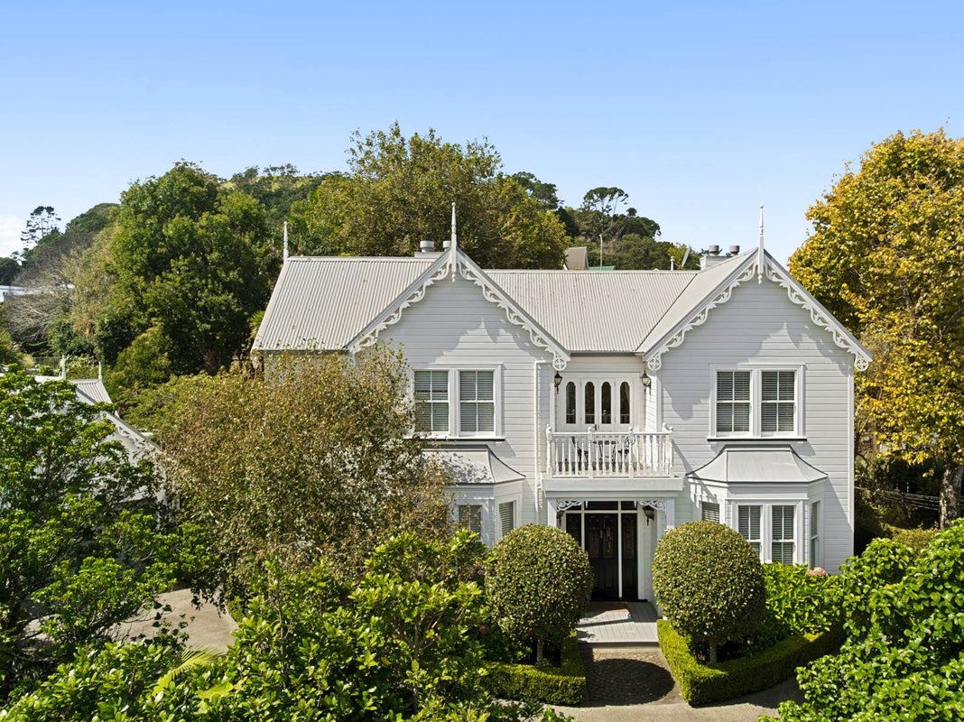 11 Valley Road, Mount Eden, Auckland - Carousel 1
