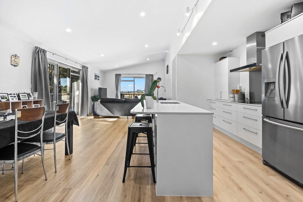 38 Pebble Beach Boulevard, Kamo, Whangarei - Carousel 2