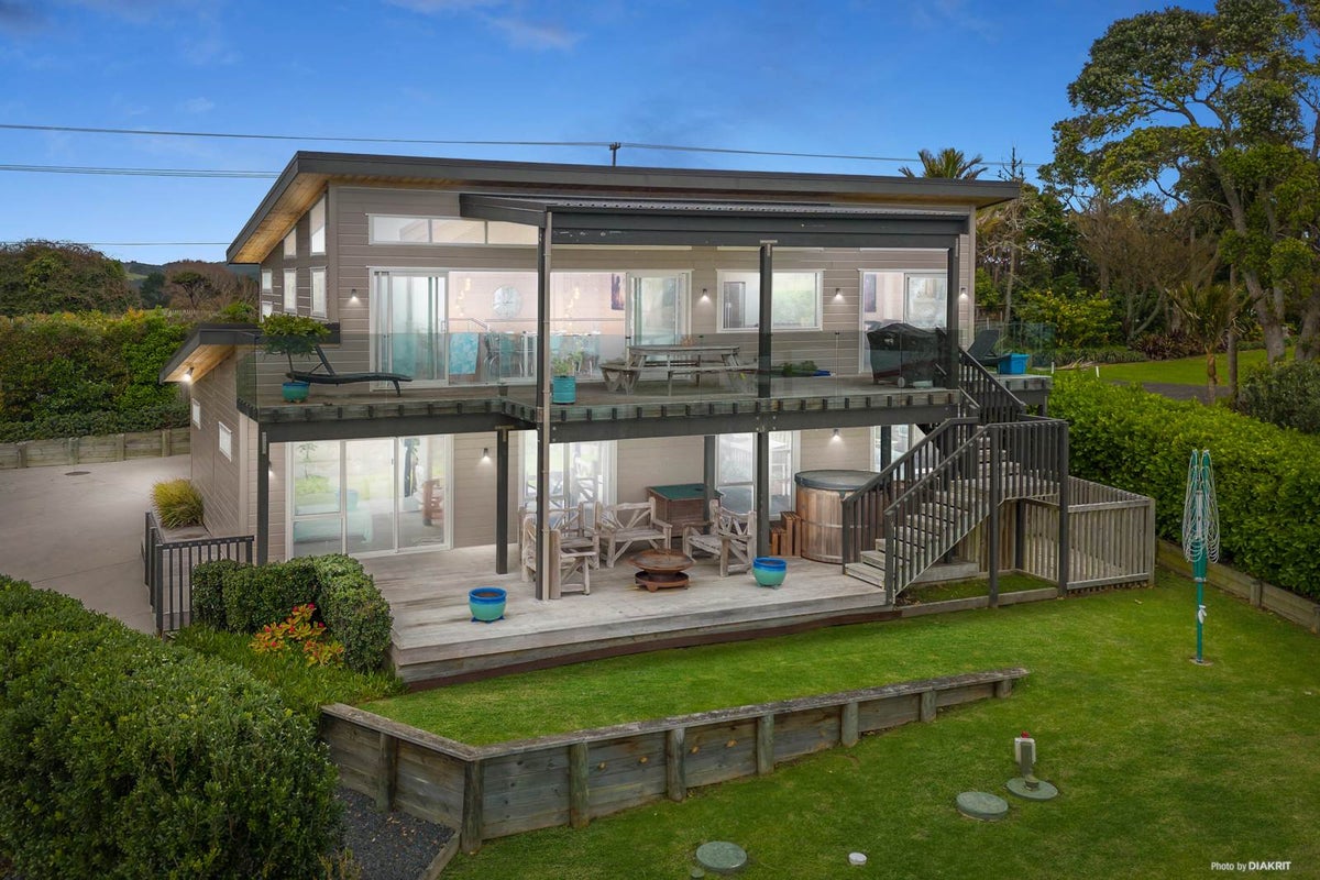 93 Oaia Road, Muriwai Beach, Muriwai - Carousel 1