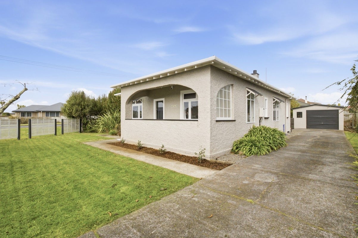 47 Lincoln Road, Springvale, Whanganui - Carousel 1