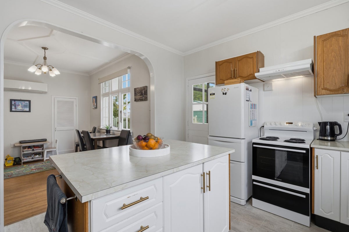 172 Venus Street, Strathern, Invercargill - Carousel 2