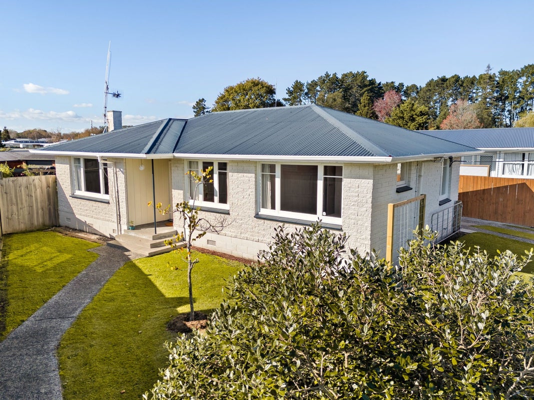7 Anthony Crescent, Bader, Hamilton - Carousel 1