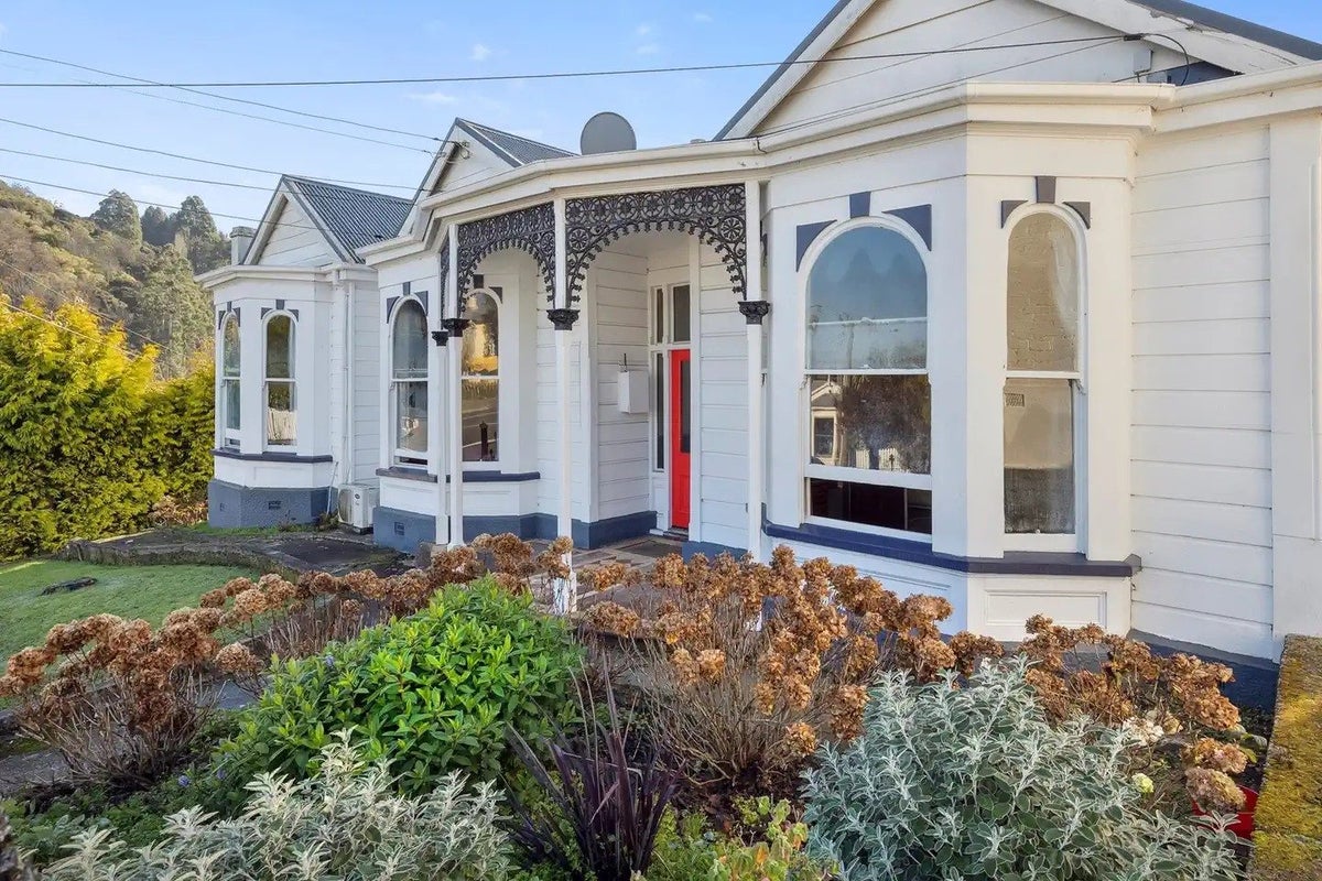11 Islington Street, North East Valley, Dunedin - Carousel 1