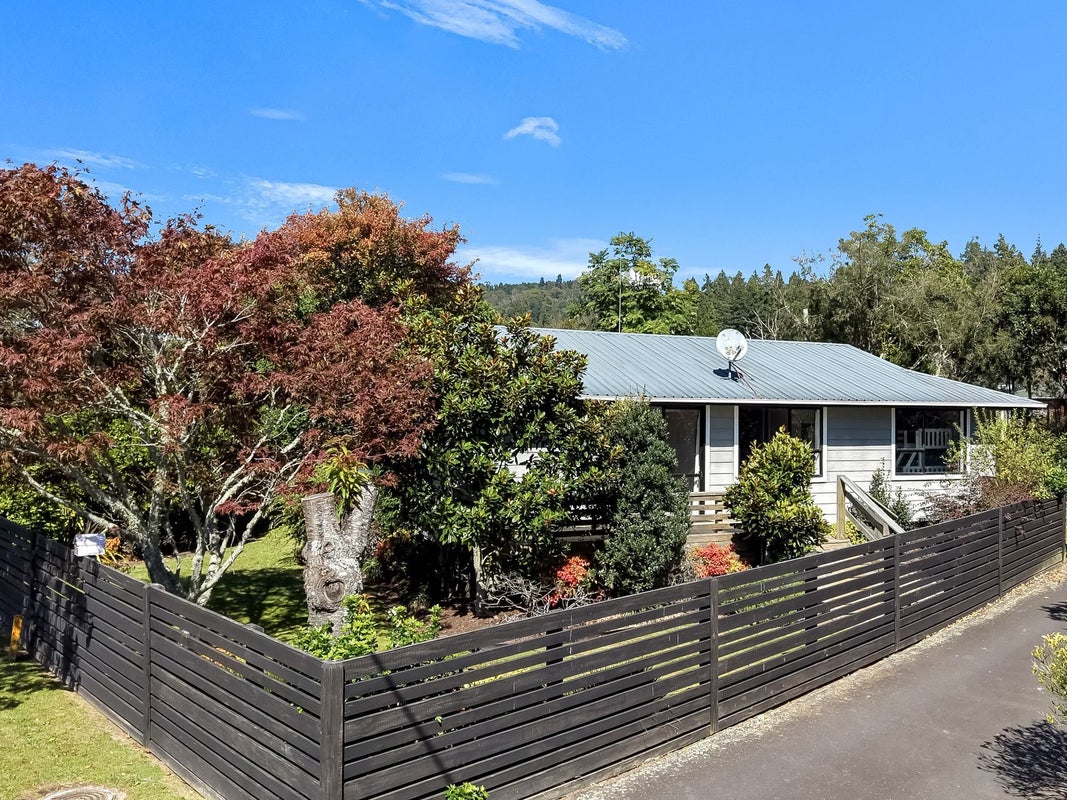 18B Lynbert Road, Lynmore, Rotorua - Carousel 1
