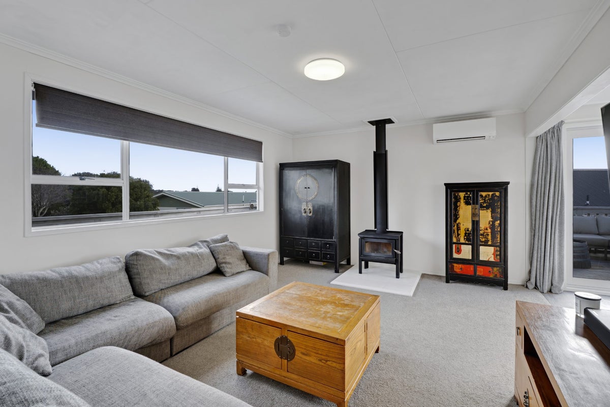 12A Oleander Place, Bell Block, New Plymouth - Carousel 2