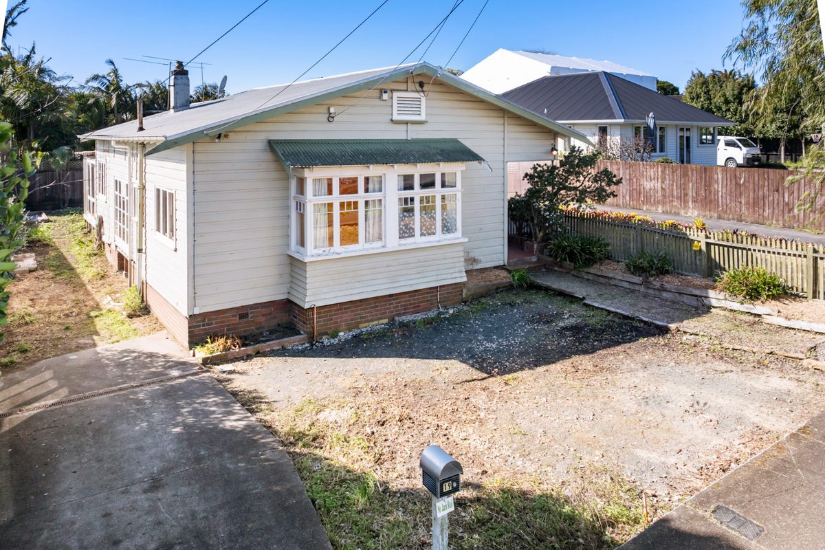 19 Fir Street, Waterview, Auckland - Carousel 1