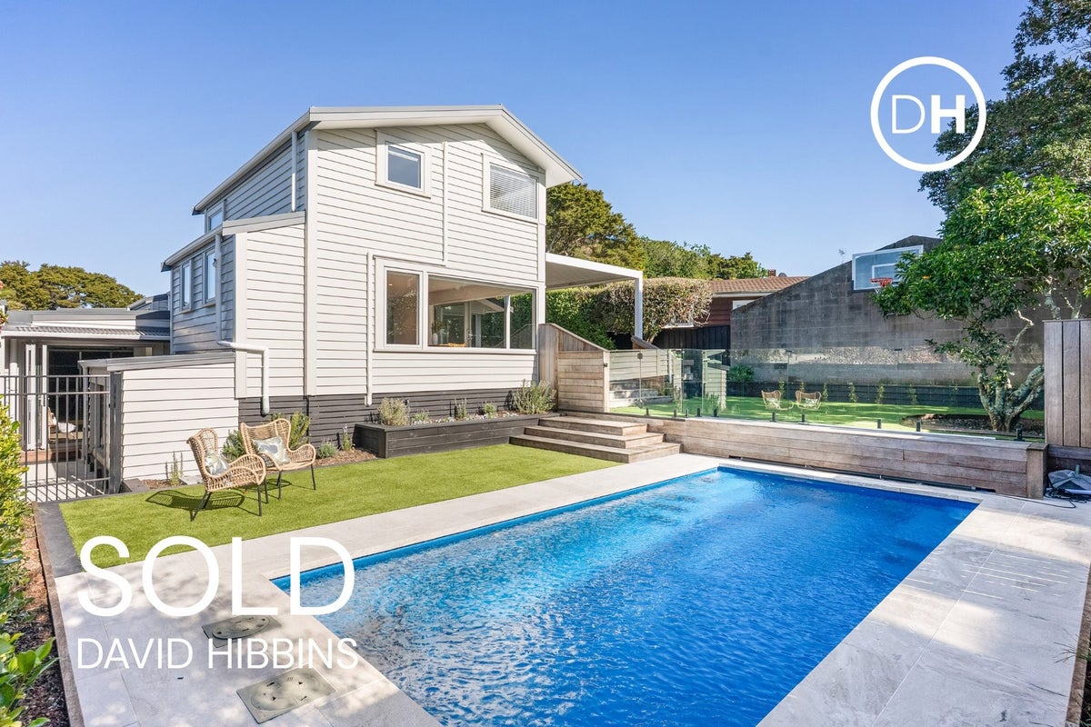 11 Stanaway Street, Hillcrest, Auckland - Carousel 1