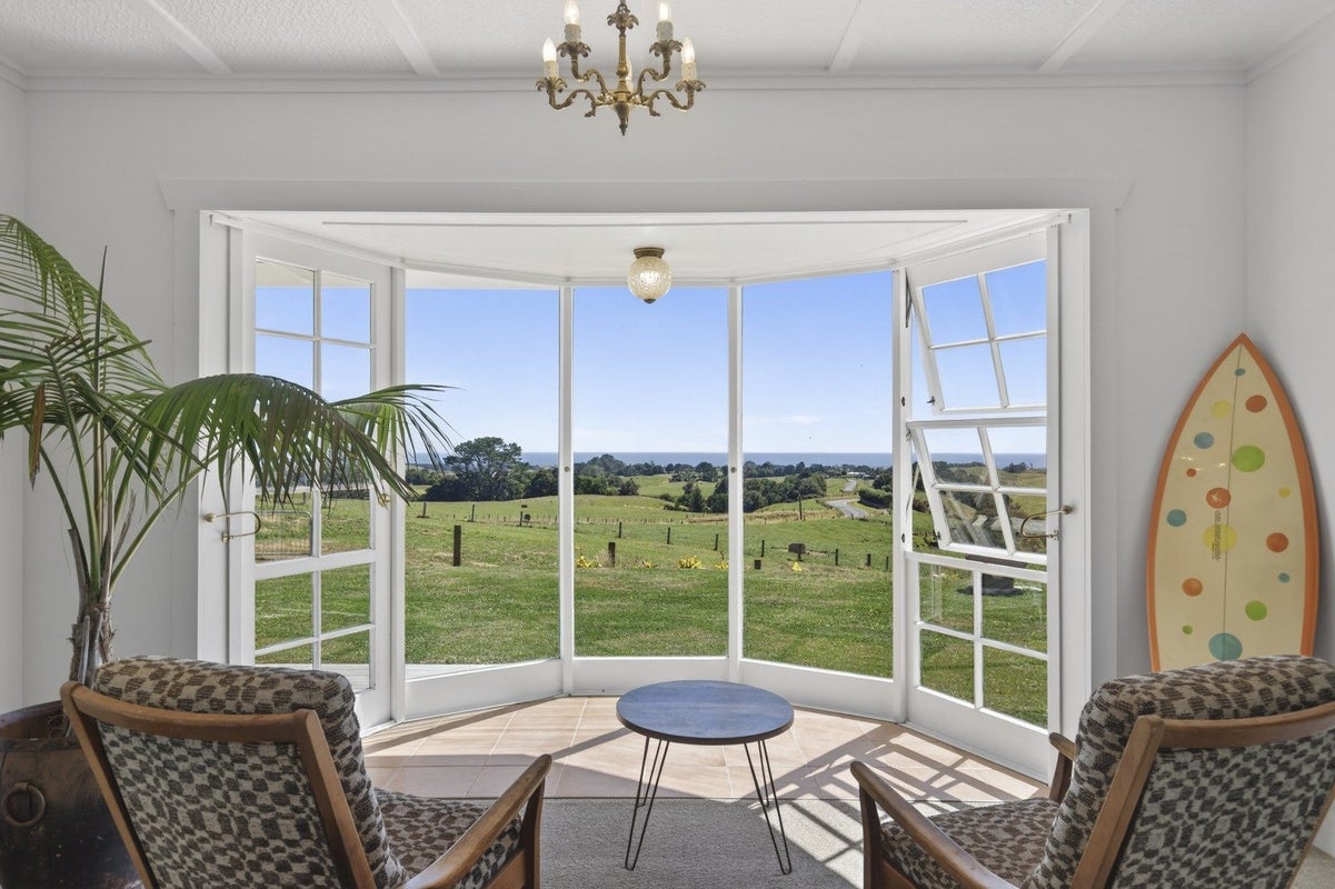 207 Upper Pitone Road, Pitone, New Plymouth - Carousel 1