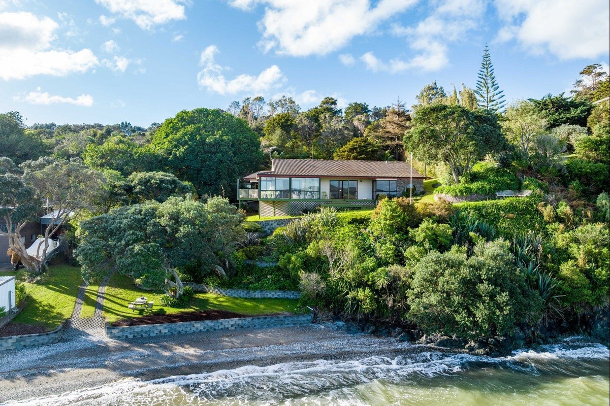 20 Manganese Point Road, Whangarei - Carousel 1