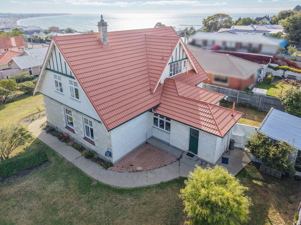 76 Wharfe Street, South Hill, Oamaru - Carousel 1