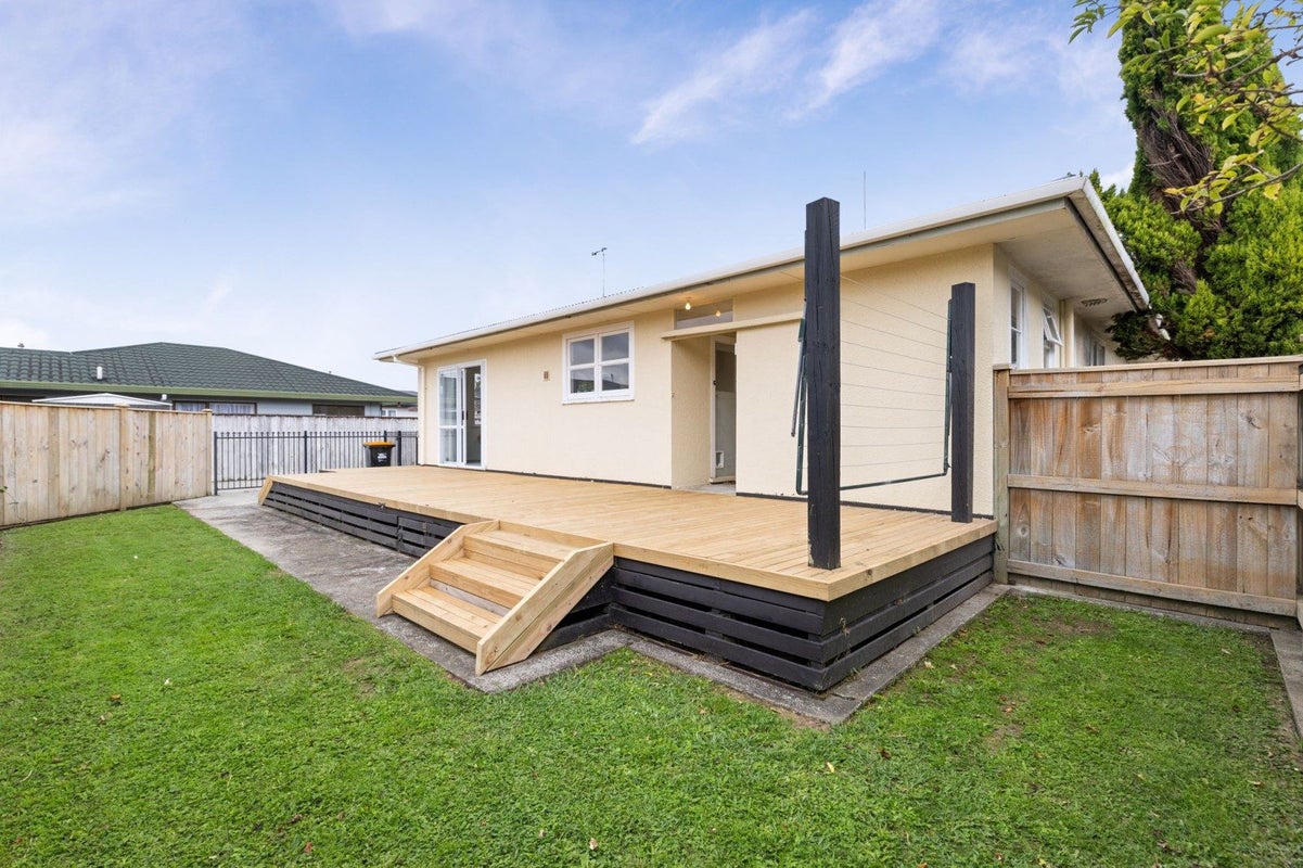 87 College Street, Awapuni, Palmerston North - Carousel 1