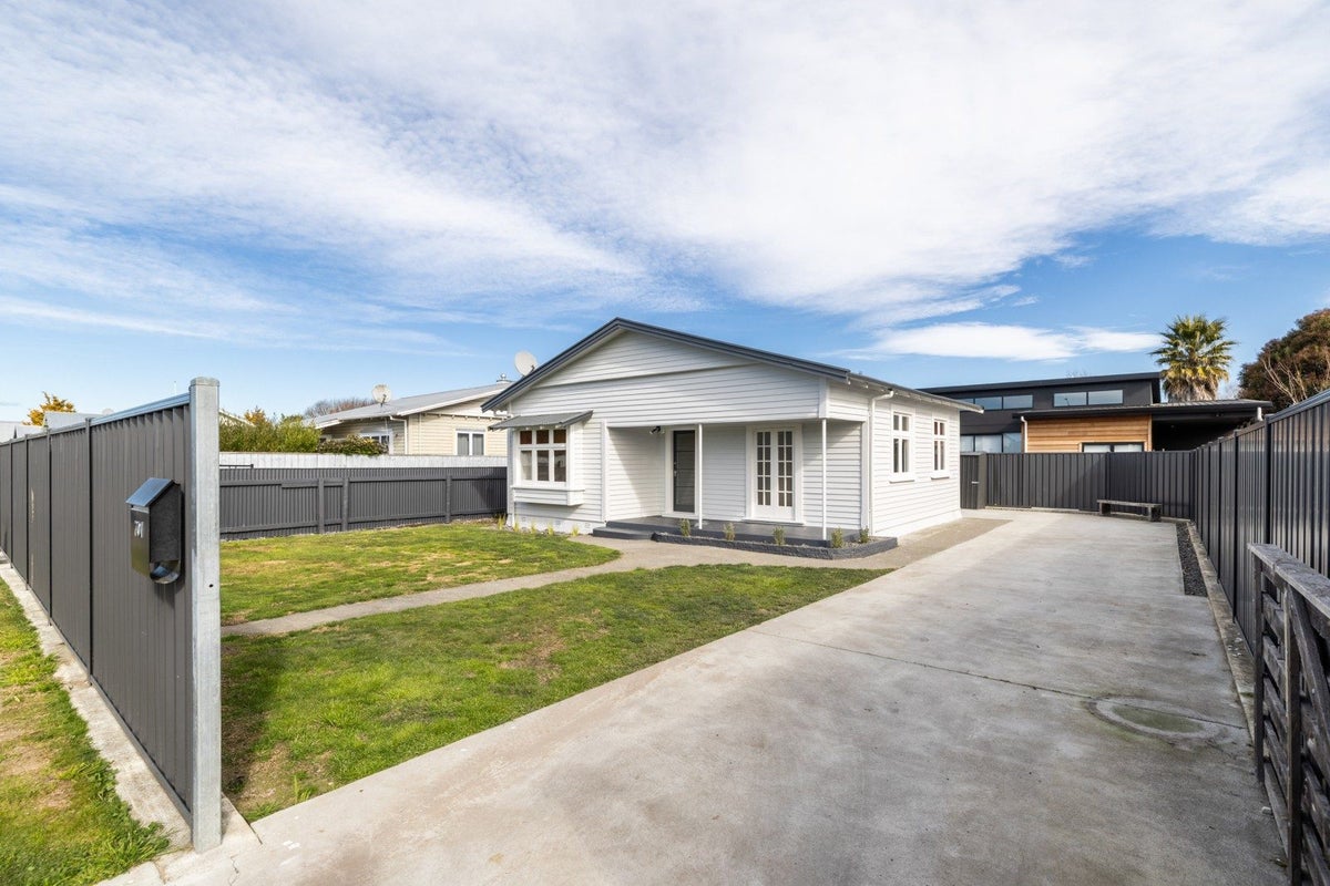 701 Buller Street, Akina, Hastings - Carousel 14