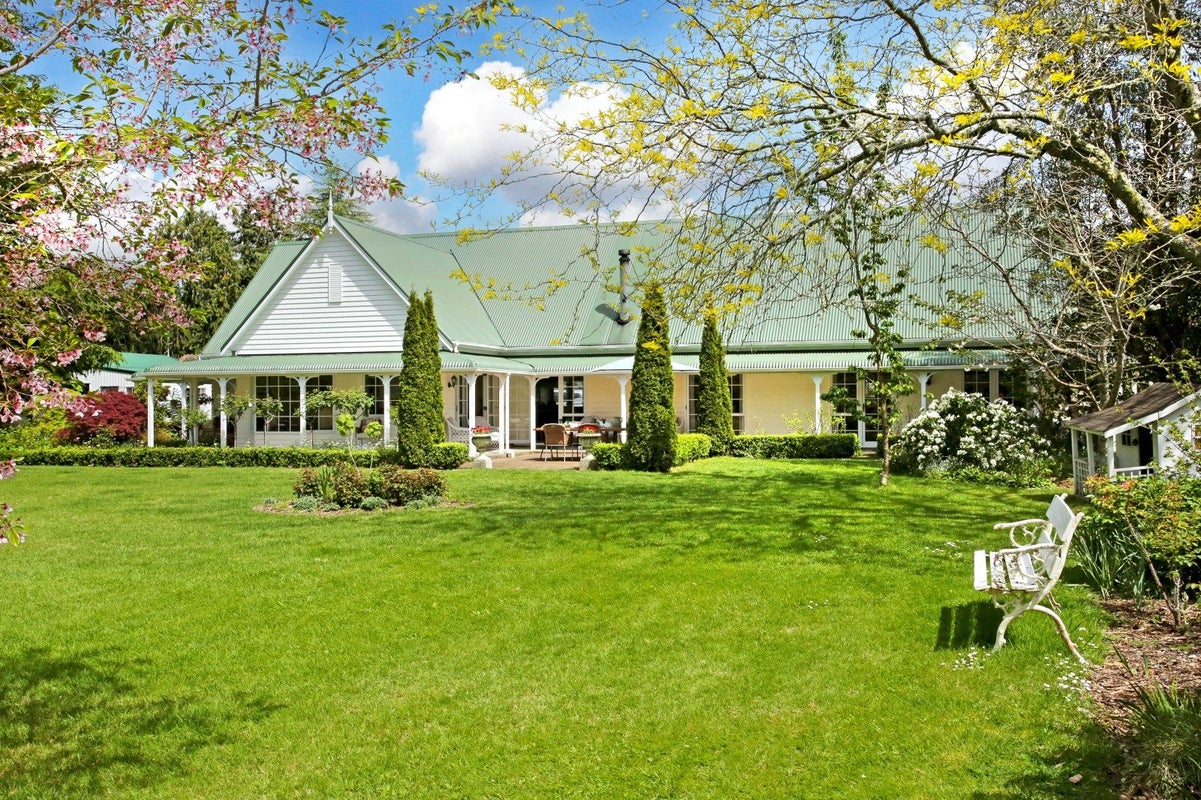 9 Helland Drive, Drury - Carousel 1