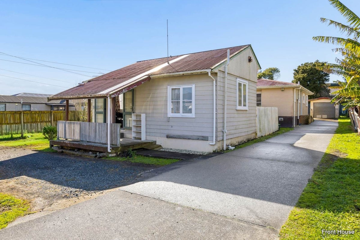 14 Fields Road, Manurewa, Auckland - Carousel 2