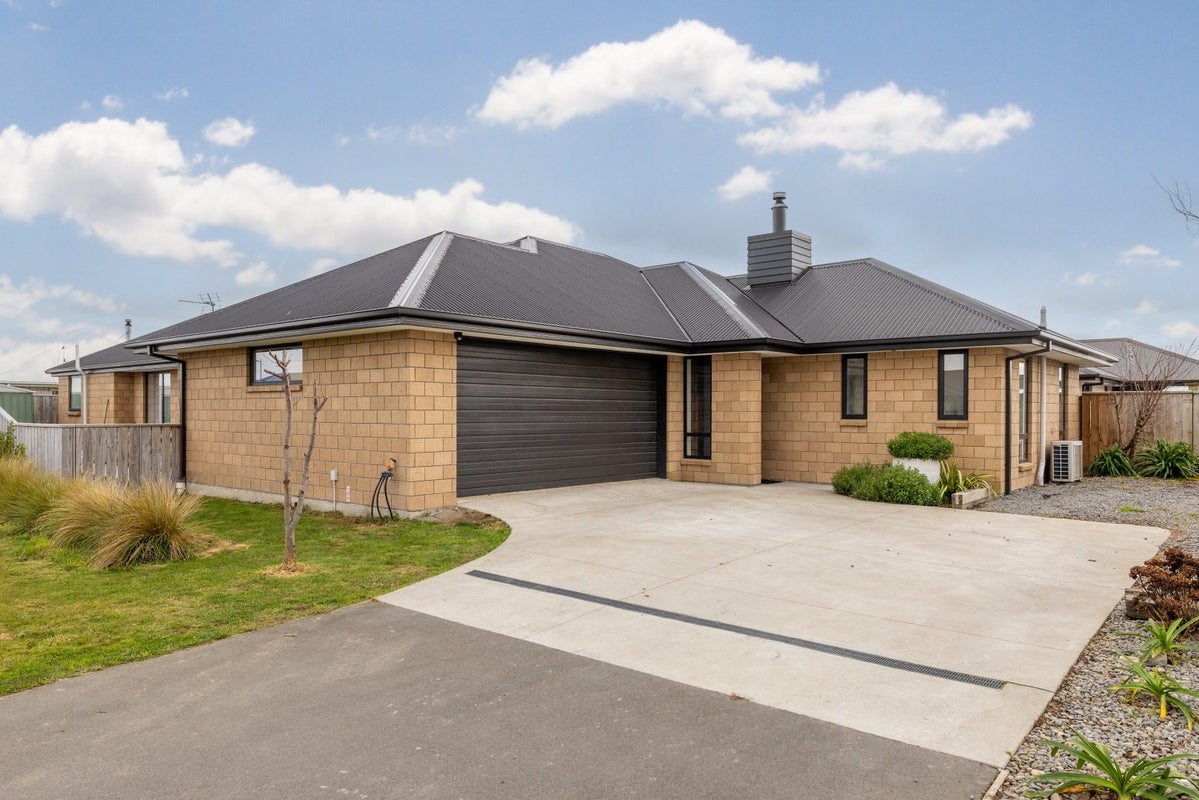 4 Harrison Drive, Rolleston, Rolleston - Carousel 1