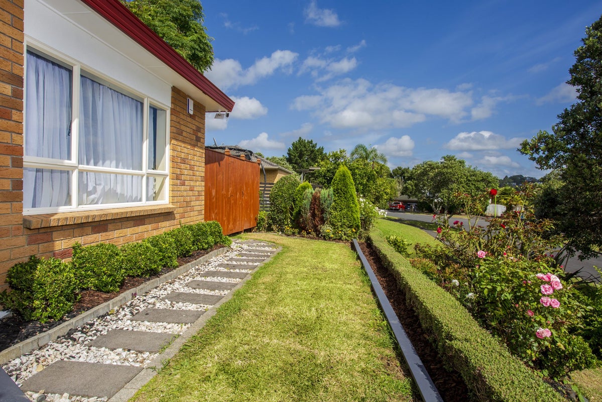 21 Crimson Park, Oteha, Auckland - Carousel 2