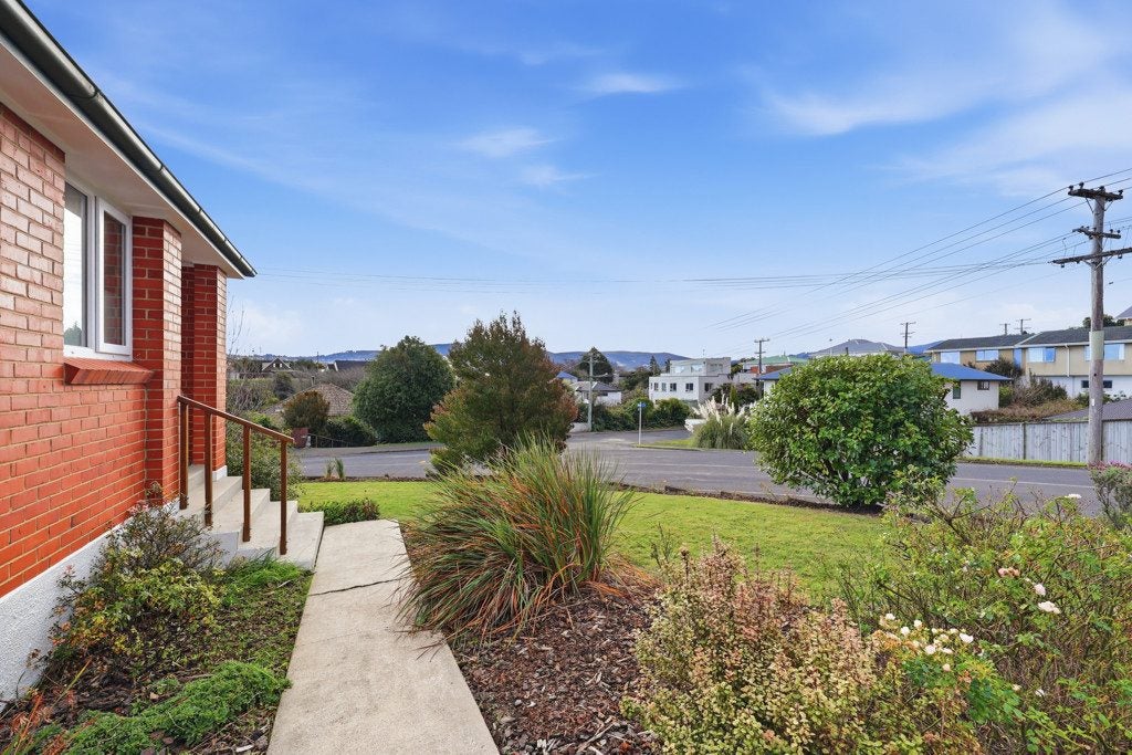 4 Eastbank Street, Waverley, Dunedin - Carousel 2