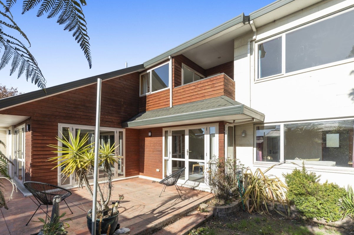6 Barnes Road, Redwood, Christchurch - Carousel 1