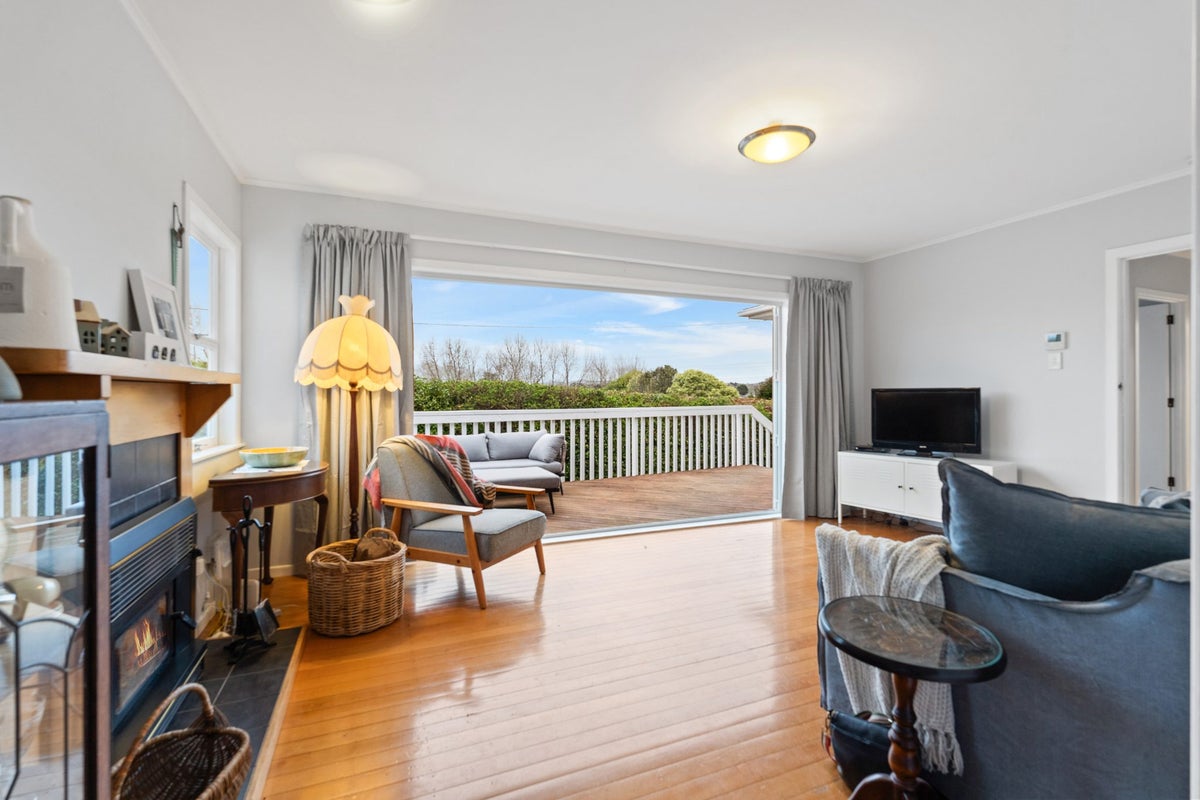 35 Riverhead Road, Kumeu, Kumeu - Carousel 1