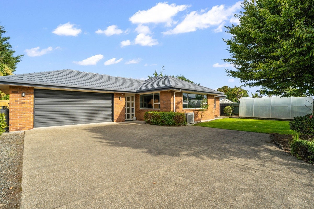 55 Charles Street, Grasmere, Invercargill - Carousel 1