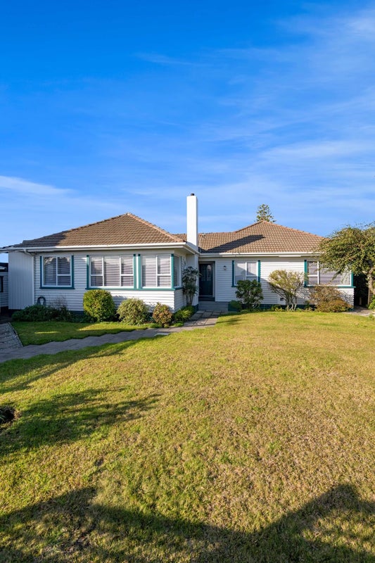 125 Seaview Road, Westown, New Plymouth - Carousel 1