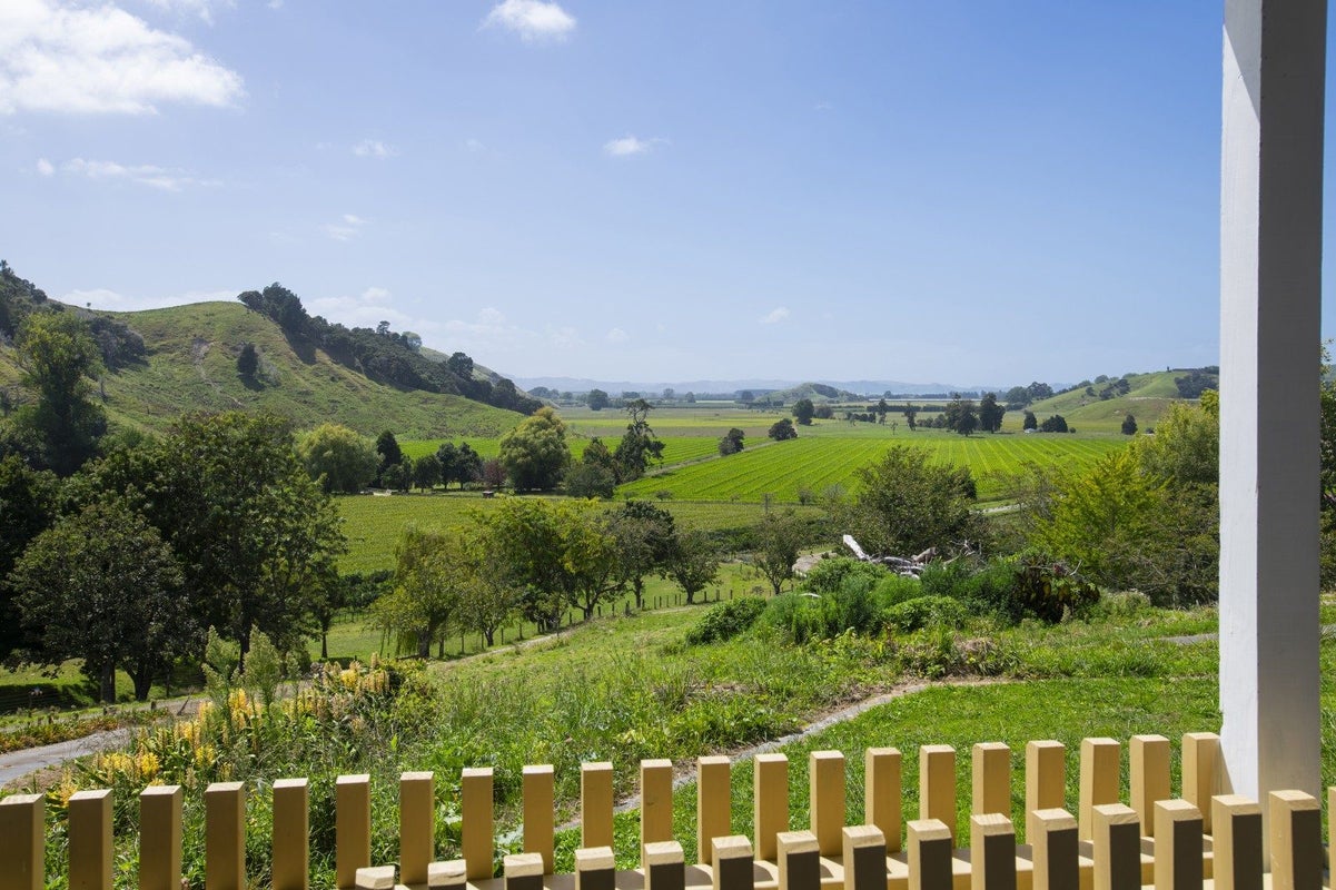 55 Harrington Road, Muriwai, Gisborne - Carousel 21