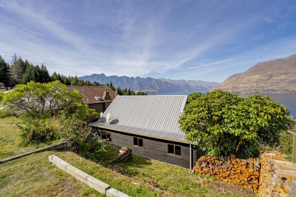71 Wynyard Crescent, Fernhill, Queenstown - Carousel 24
