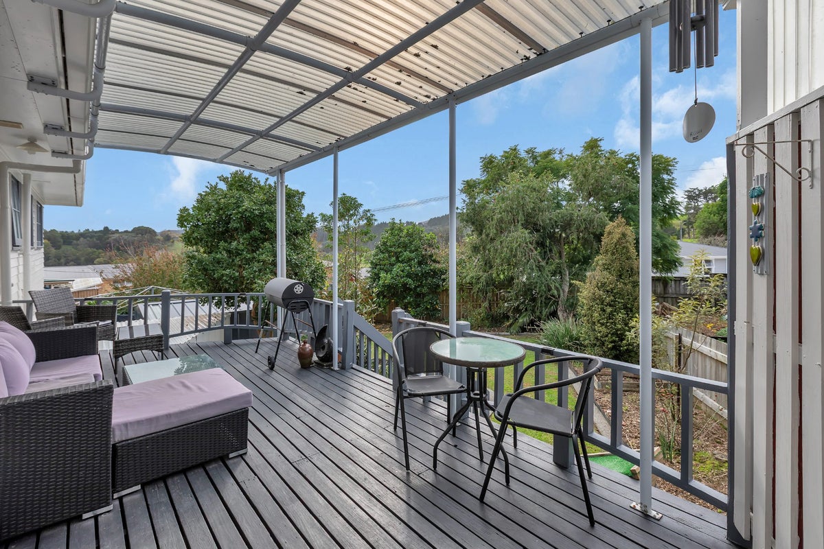 31 Clotworthy Crescent, Onerahi, Whangarei - Carousel 2