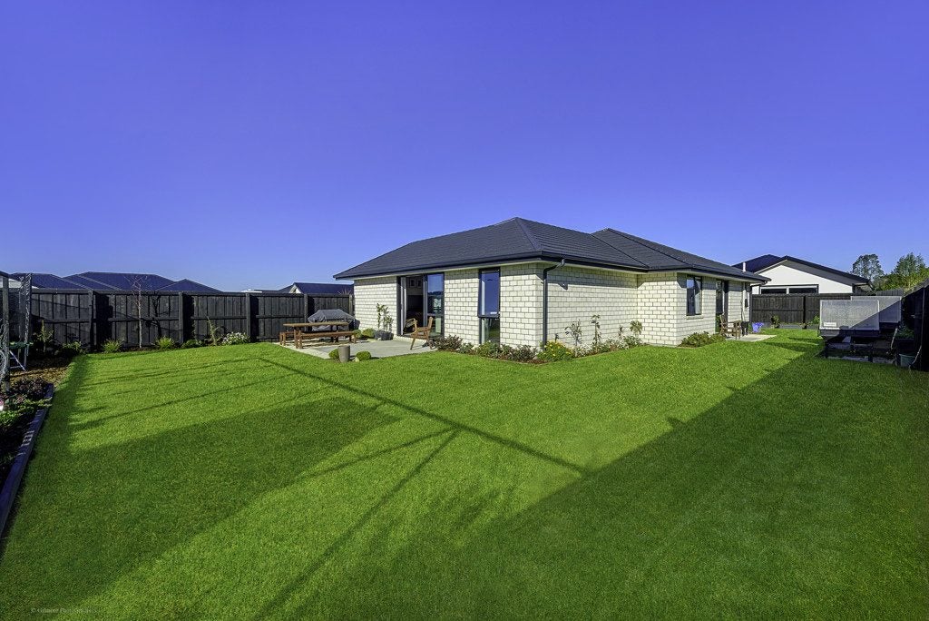 46 Suffolk Drive, Kirwee, Kirwee - Carousel 2