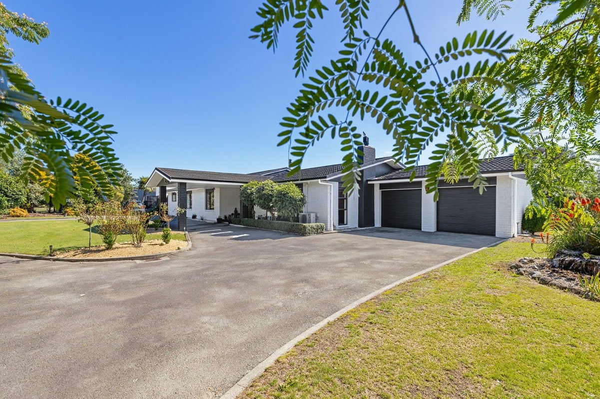 96 Loop Line, Opaki, Masterton - Carousel 2