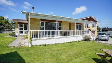 36 Waterford Drive, Winton, Winton - Carousel 1