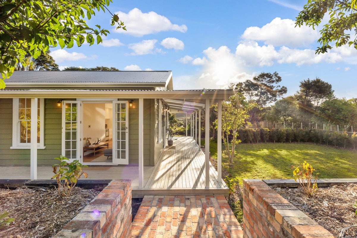 1223 Old North Road, Helensville, Helensville - Carousel 2