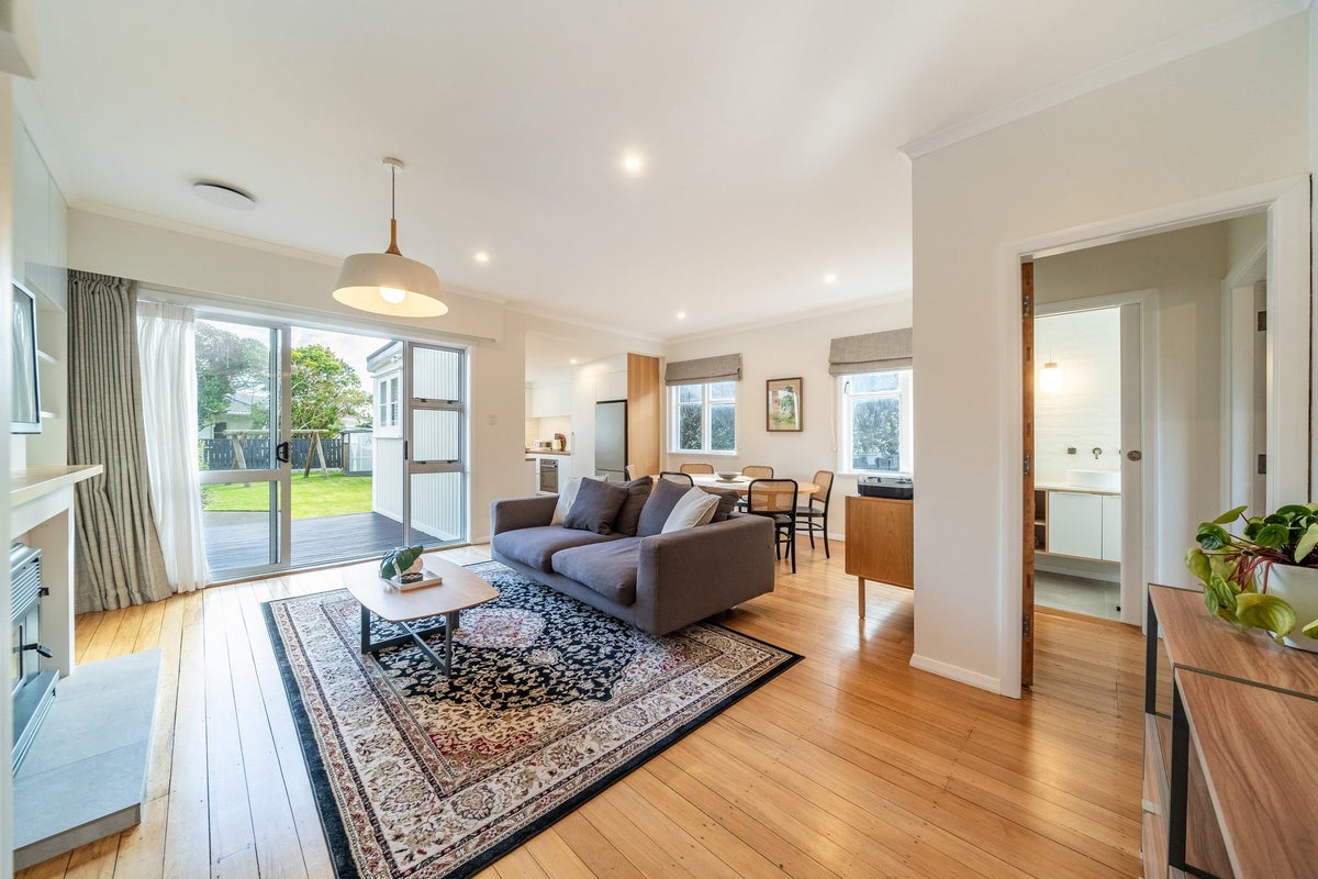 12 Gadsby Street, Avalon, Lower Hutt - Carousel 2