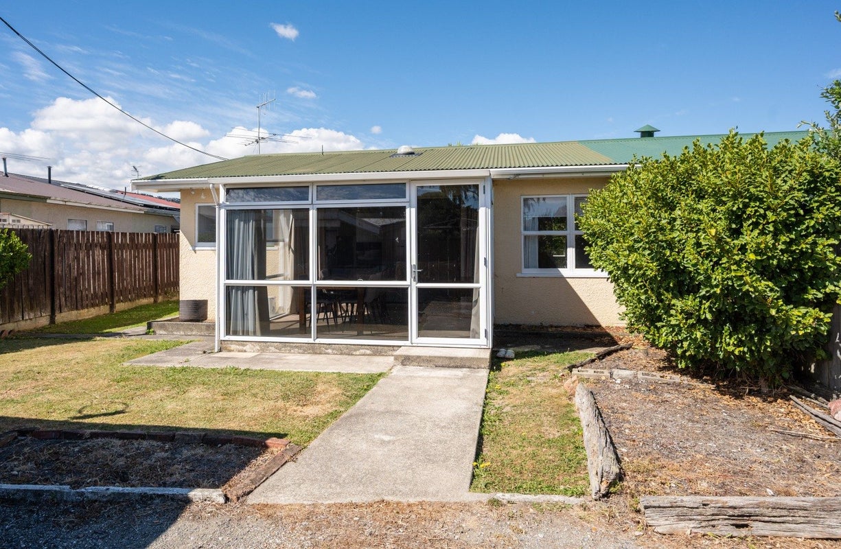 2/64 Golf Road, Tahunanui, Nelson - Carousel 2