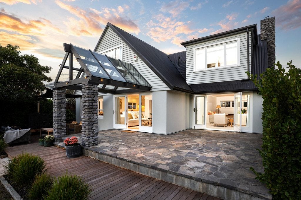 52B Memorial Avenue, Ilam, Christchurch - Carousel 1