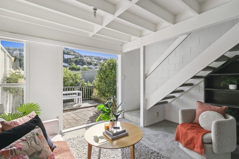10/15 Mckinley Crescent, Brooklyn, Wellington - Carousel 1