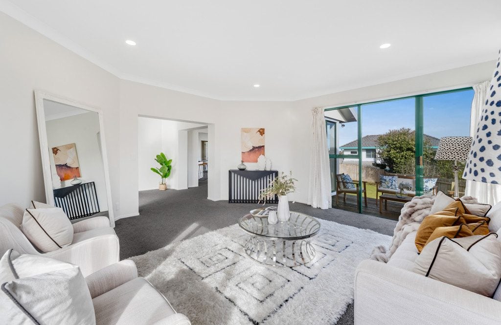 6 Sharples Place, Somerville, Auckland - Carousel 2