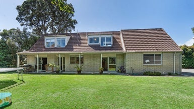 1138 South Road, Oakura, Oakura - Carousel 1
