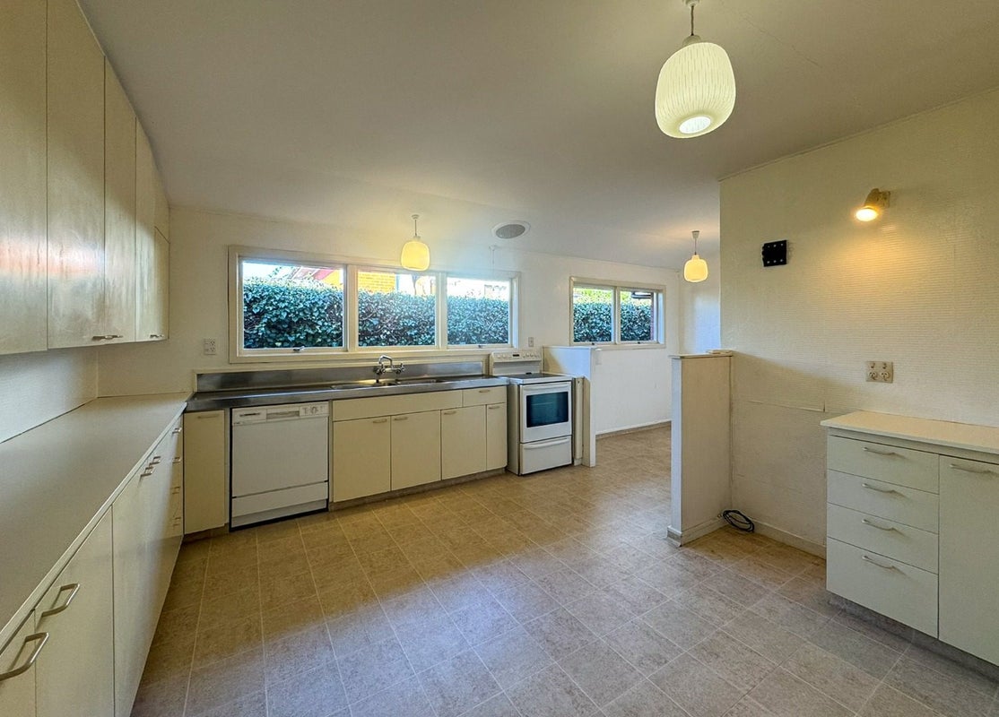 11 Tuirau Place, Ilam, Christchurch - Carousel 2