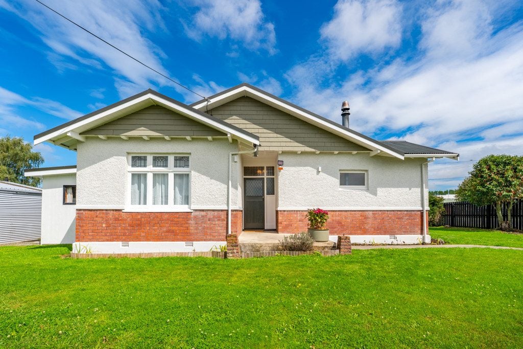 17 Birkett Street, Temuka, Temuka - Carousel 2