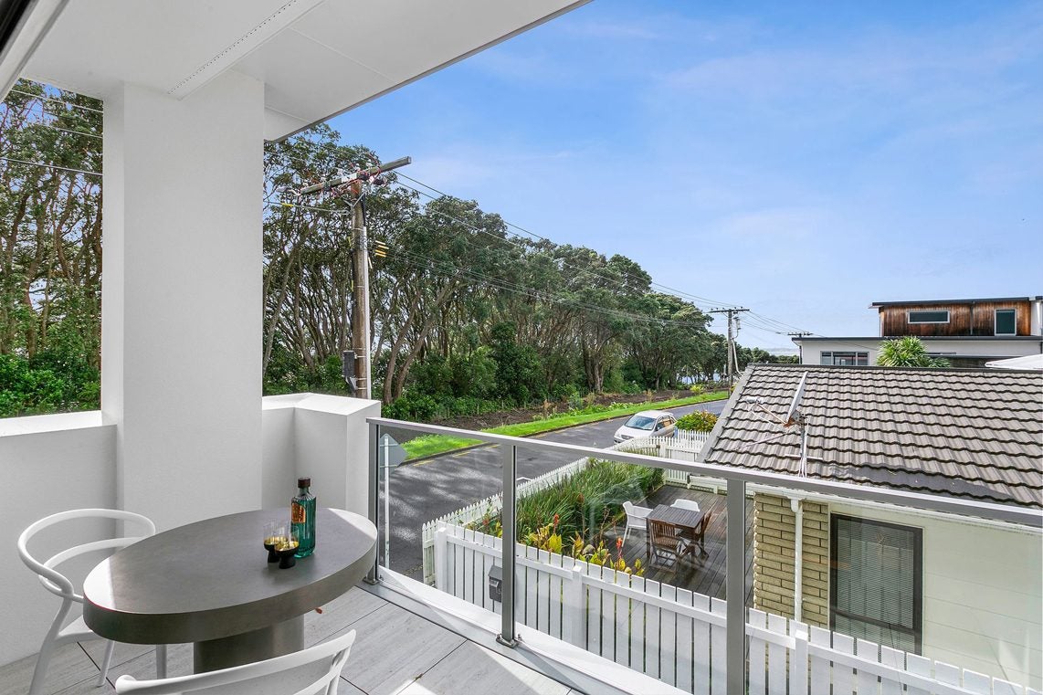 15 Bulkeley Terrace, New Plymouth, New Plymouth - Carousel 1