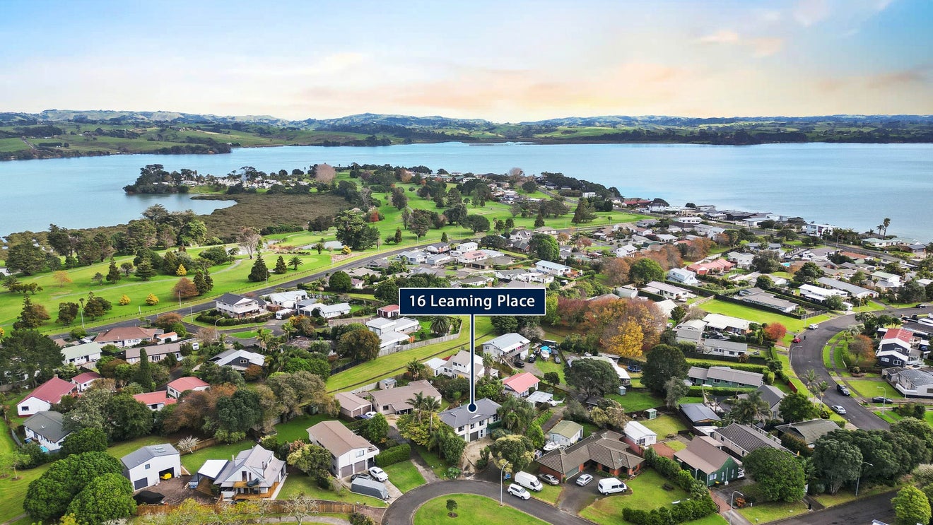 16 Leaming Place, Clarks Beach, Clarks Beach - Carousel 1