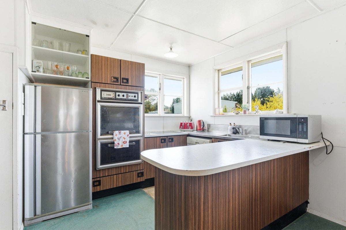3 Makuri Street, Mangatainoka, Pahiatua - Carousel 2