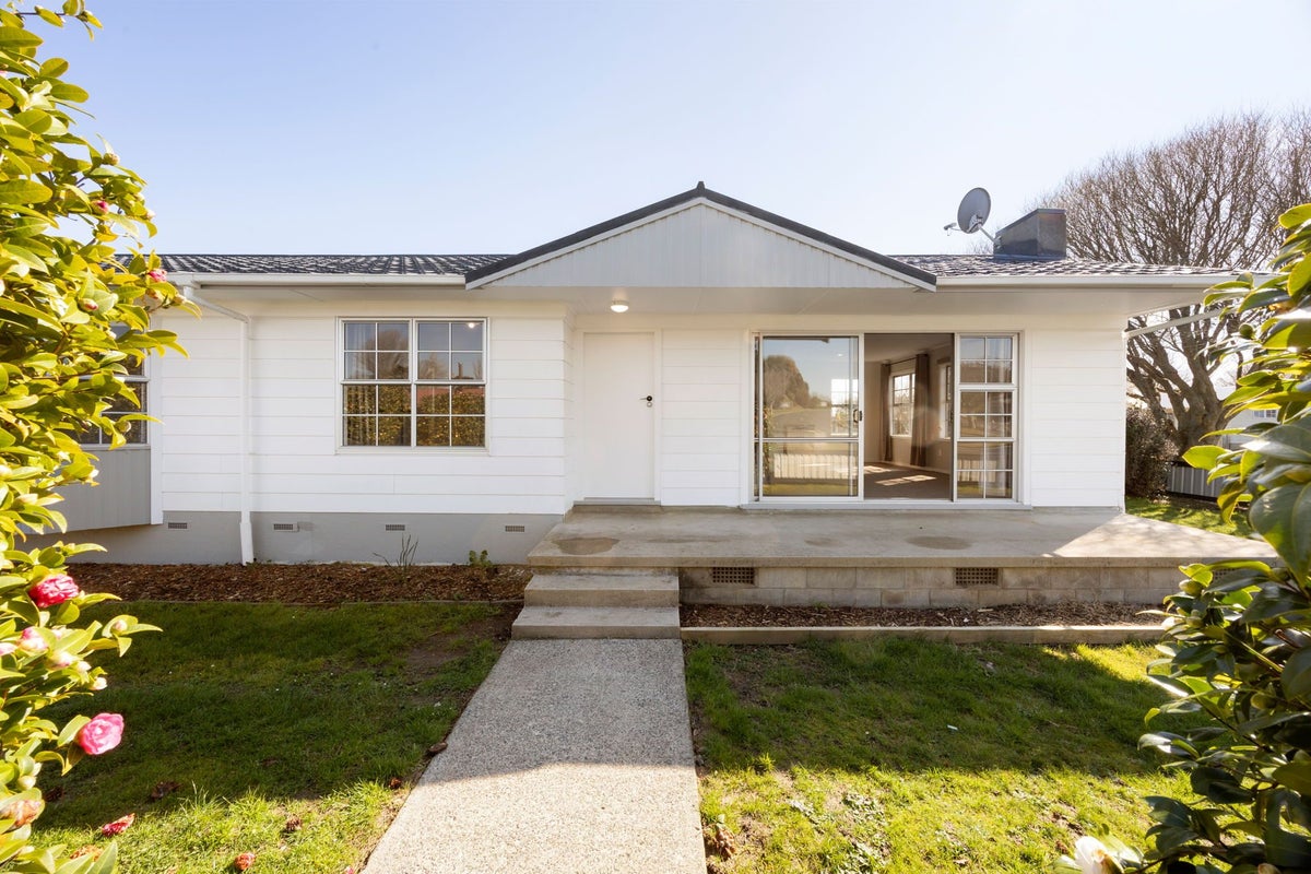 2 Sinclair Terrace, Te Awamutu, Te Awamutu - Carousel 2