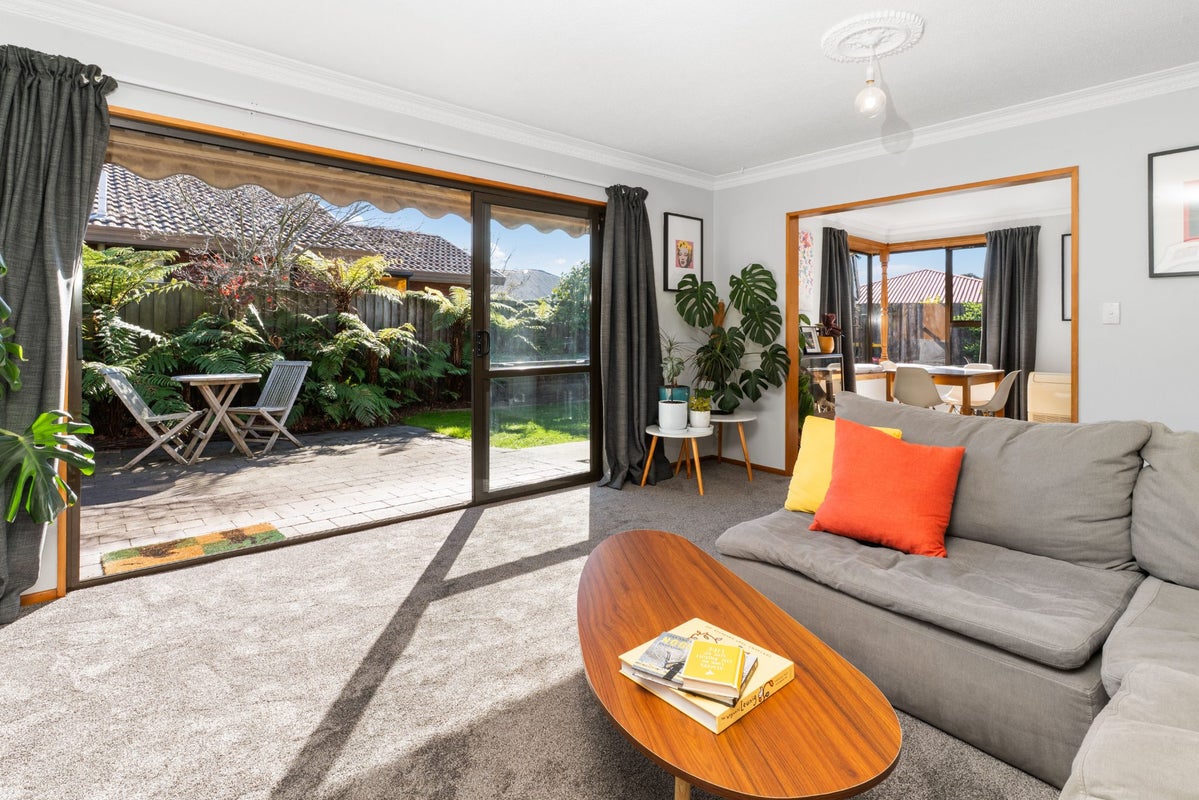 1/5 Limburg Lane, Spreydon, Christchurch - Carousel 2