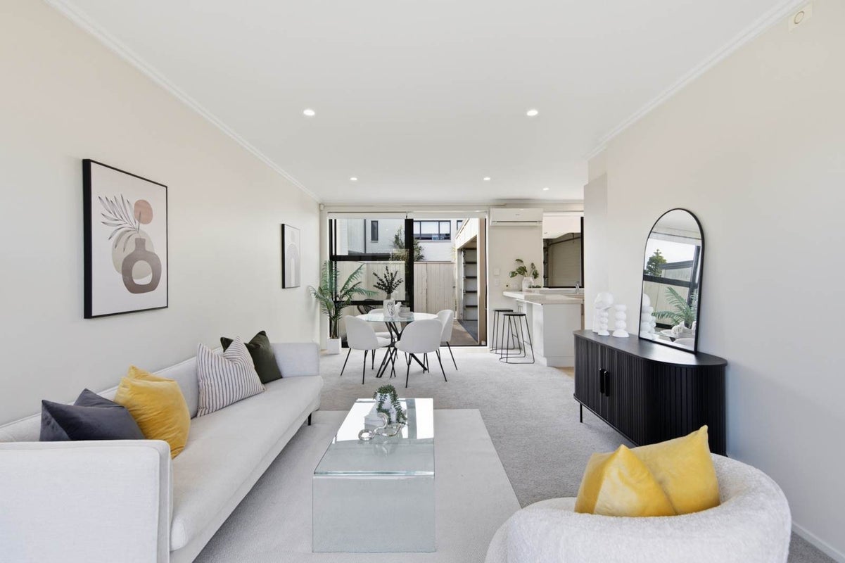 4A Wynne Gray Avenue, Stonefields, Auckland - Carousel 2