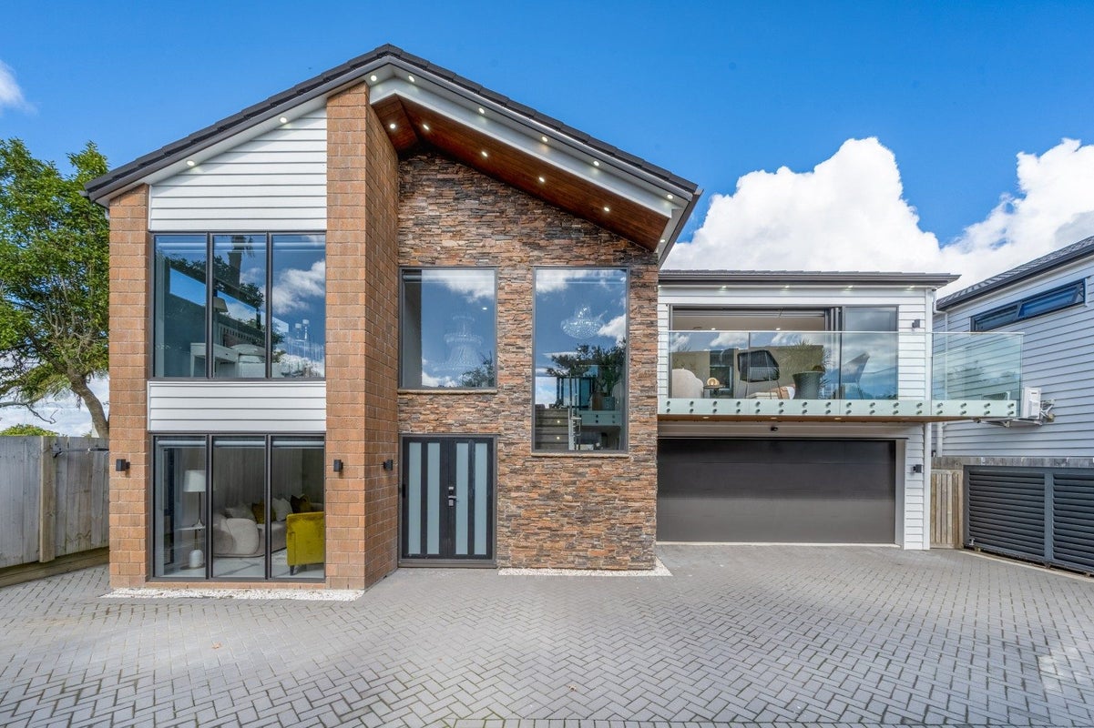 2C Bledisloe Street, Cockle Bay, Auckland - Carousel 1