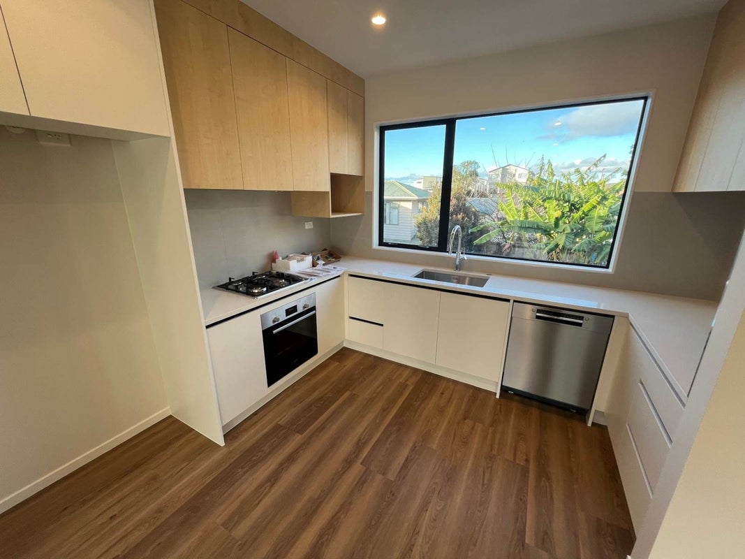 6/12 Ryburn Road, Mount Wellington, Auckland - Carousel 2