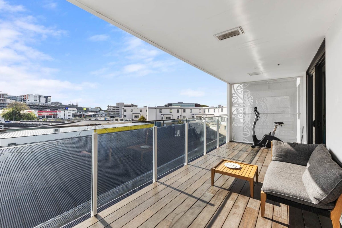 114/27 Enfield Street, Mount Eden, Auckland - Carousel 2